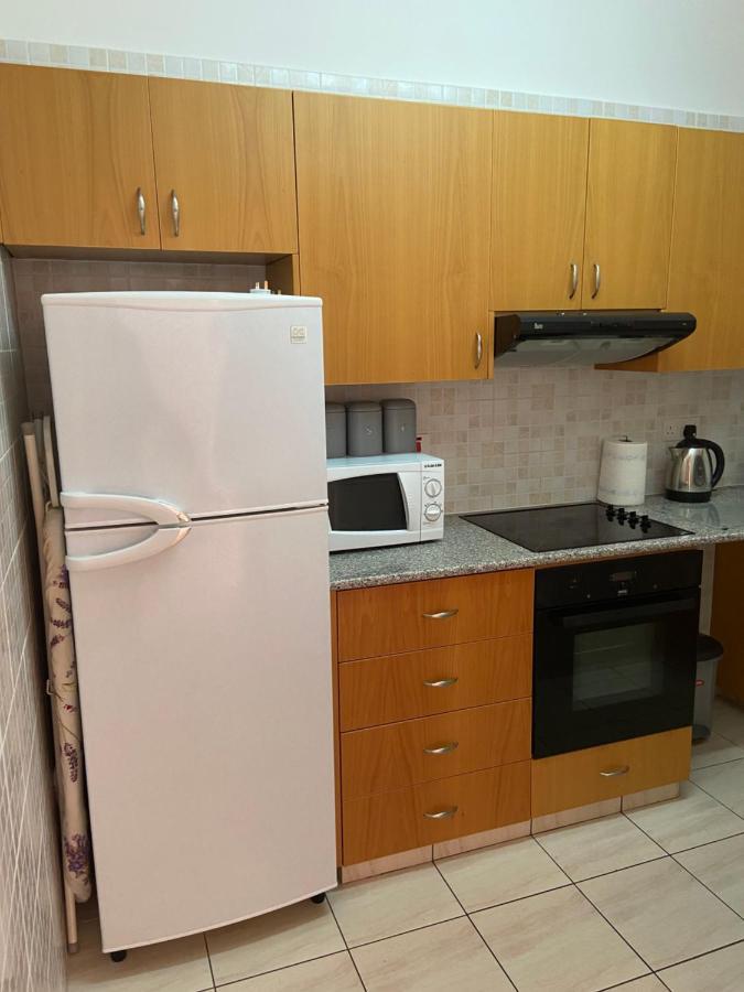 1 Bedroom Garden Flat, Sleeps 4 Paphos Luaran gambar