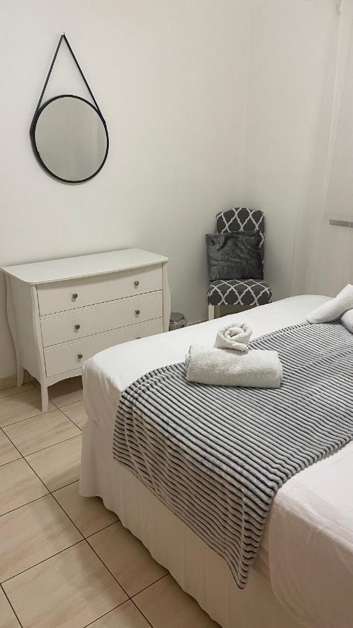 1 Bedroom Garden Flat, Sleeps 4 Paphos Luaran gambar